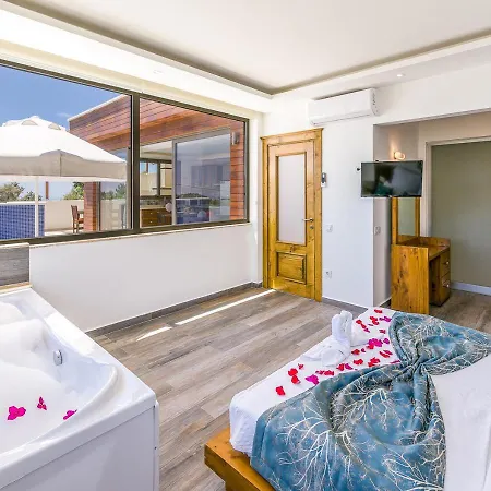 1 Sleeps 2 Honeymoon Isolated Infinity-villa Orkide Villa Uzumlu (Mediterranean)